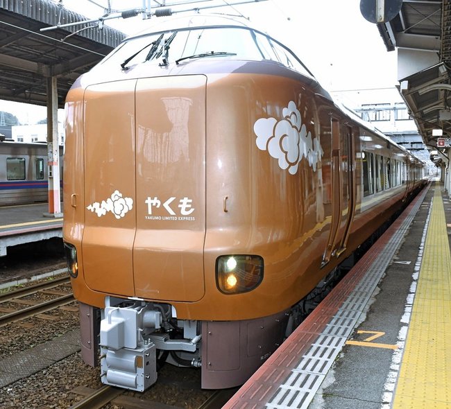 ｏｆｆｉｃｉａｌ髭男ｄｉｓｍの楽曲を車内メロディに使うことが決まった新型やくも＝米子市弥生町、ＪＲ米子駅