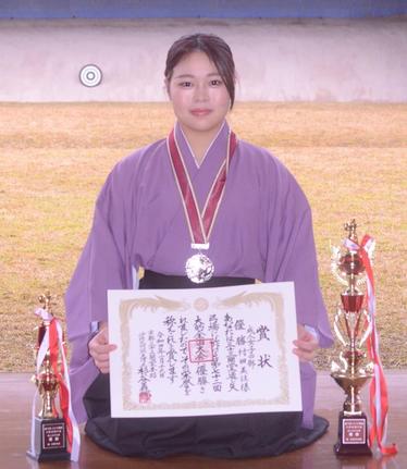 三十三間堂大的全国大会で優勝した村田美佳さん＝大田市大田町
