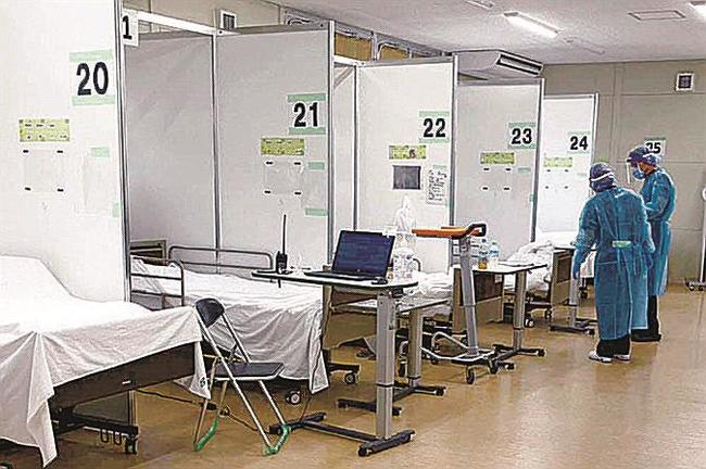 沖縄県が設置した、新型コロナウイルスの感染者ケアステーション＝６月２６日（沖縄県提供）