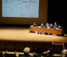 事業計画を説明するジャパン・リニューアブル・エナジーの担当者ら＝安来市飯島町、アルテピア