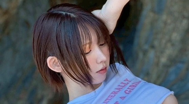 “ギリギリ”ショットを公開したえなこ（写真は＠enakorinより）