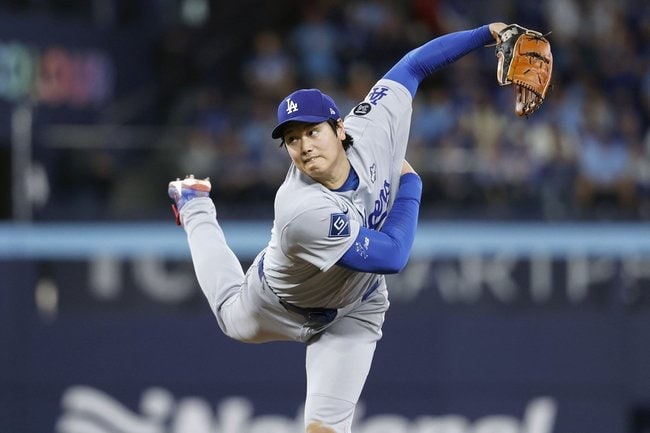 ブルージェイズ戦に先発登板したドジャース・大谷。２回１／３を５安打３失点だった＝トロント（共同）