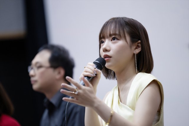 「第30回釜山国際映画祭」映画『恋愛裁判』公式上映後のQ＆Aに参加した齊藤京子