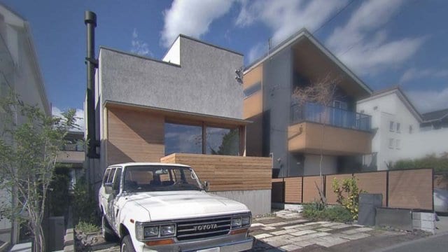 南東面外観=神奈川県藤沢市・前田邸(C)テレビ朝日