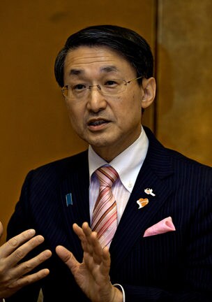 平井伸治知事（資料）