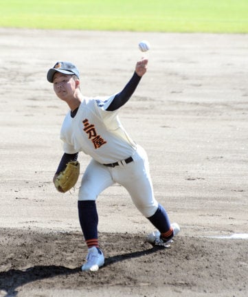【準決勝・三刀屋ー益田東】先発して益田東打線を完封した三刀屋の三原陽空‖県立浜山球場