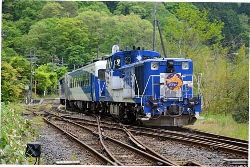 トロッコ列車「奥出雲おろち号」
