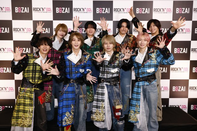 B&ZAI LIVETOUR2026-ROCK’N’DOL-』囲み取材に応じたB&ZAI