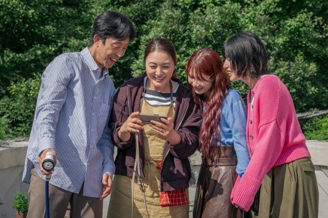 フジテレビ木曜劇場『小さい頃は、神様がいて』第4話より (C)フジテレビ