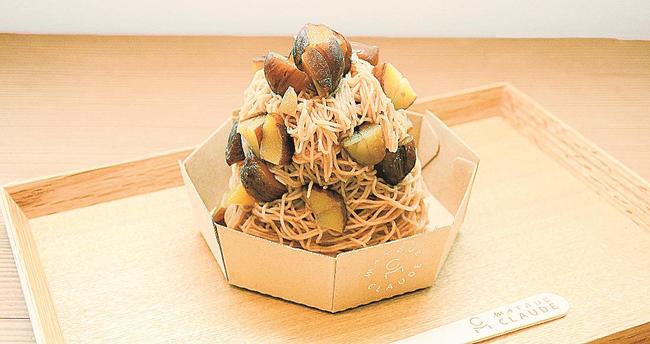 賞味期わずか１０分の生搾りモンブラン「くりしぼり生」＝松江市上乃木７丁目、松江クロード