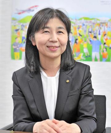 石原恵利子氏