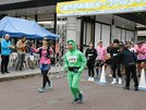 コスプレのランナーも