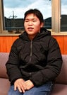 議員インターンシップに参加した思いを話す有野夢叶さん＝浜田市竹迫町、山陰中央新報西部本社