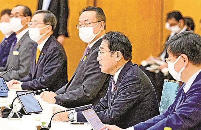デジタル田園都市国家構想実現会議であいさつする岸田首相＝２０２２年１２月１６日、首相官邸