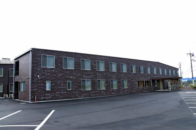 開所した「住宅型有料老人ホームほくよう」＝松江市西浜佐陀町