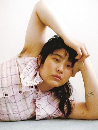 松江市出身のファッションモデル、ＨＩＢＡＲＩさん（ＰＵＭＰ　ｍａｎａｇｅｍｅｎｔ提供）