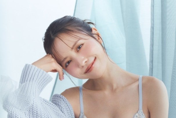 下着ブランドのアンバサダーに就任した新田さちか