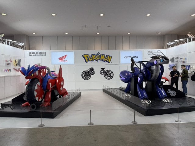 （左から）『ホンダコライドン』『トヨタミライドン』 （C）2022 Pokemon. （C）1995-2022 Nintendo/Creatures Inc./GAME FREAK inc.（C）ORICON NewS inc.