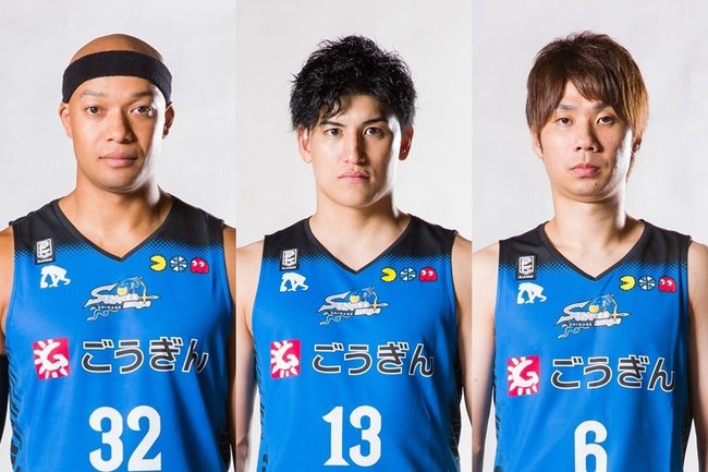 （左から）晴山ケビン、津山尚大、北川弘