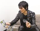 「シマネジェットフェスヤマタノオロチライジング２０２３」に込めた熱い思いを語るギターウルフのセイジさん＝松江市殿町、山陰中央新報社