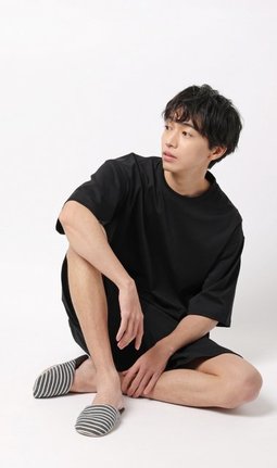 新作の「ショートスリーブ(半袖)・ハーフパンツ」