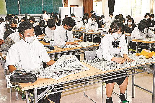 江津高校で新聞教室