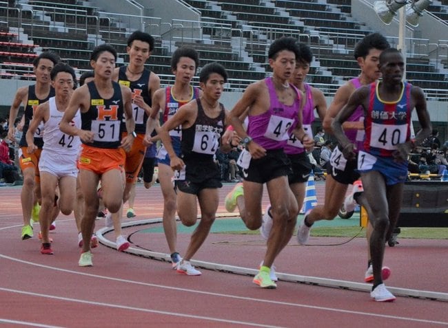 「もう一つの出雲駅伝」で熱走する選手たち