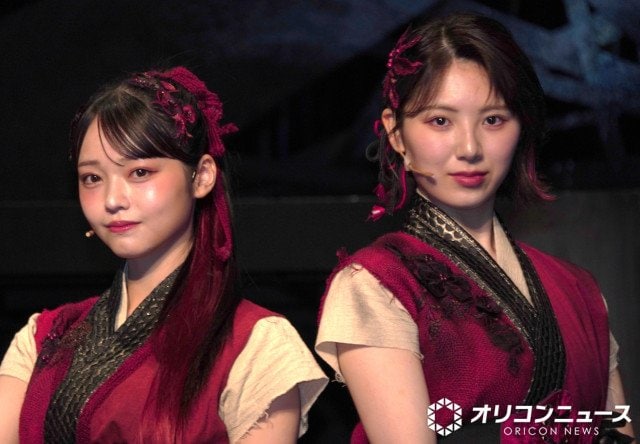 互いをべた褒めした(左から)秋田莉杏、菅原茉耶 (C)ORICON NewS inc.