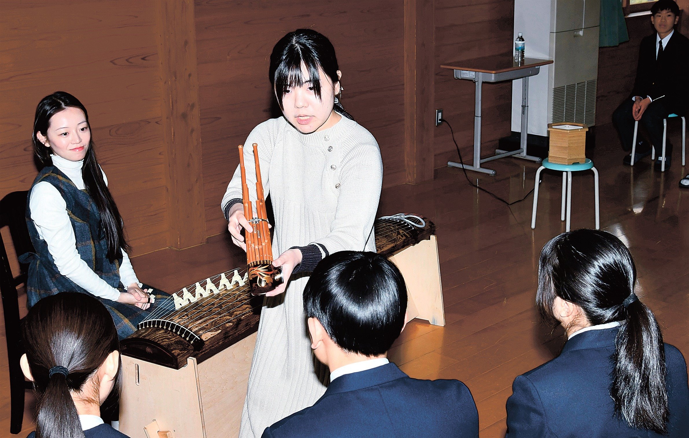 和楽器の音色、間近で堪能 安来・広瀬中でプロ奏者出張公演 | 山陰中央
