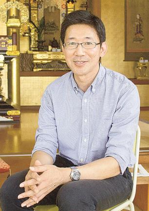 「支援と被支援の関係というのは、対等とは言えません」と話す堀西雅亮さん