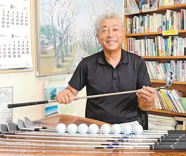 「与えられた活動をしっかりこなしたい」と意気込む田子博康さん＝米子市榎原、尚徳公民館