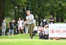 通算５アンダーの１位タイで予選を通過した前田陽子＝１日、大山平原ゴルフクラブ