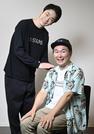 「かまいたち」の浜家隆一（左）と山内健司