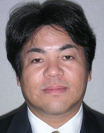 有馬　晴海氏