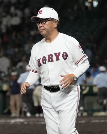 広陵の中井哲之監督＝甲子園球場