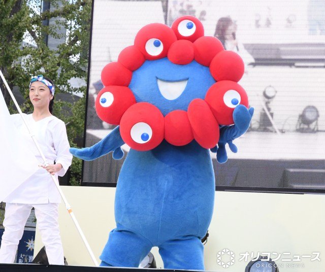 『御堂筋ランウェイ2025』に登場したミャクミャク (C)ORICON NewS inc.