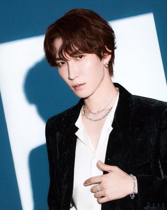 Swarovskiのジャパンアンバサダーを務めるSnow Man・渡辺翔太