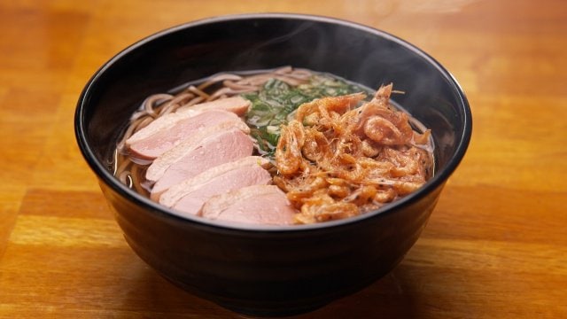 『ドランク塚地のふらっと立ち食いそば』(C)BS日テレ