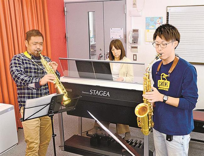 地元に根付くグループを目指す（左から）杉本孝一さん、川神悦子さん、高木健斗さん