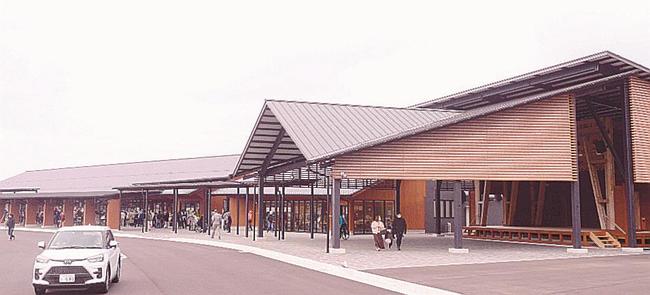 オープンを迎えた道の駅ごいせ仁摩＝大田市仁摩町大国