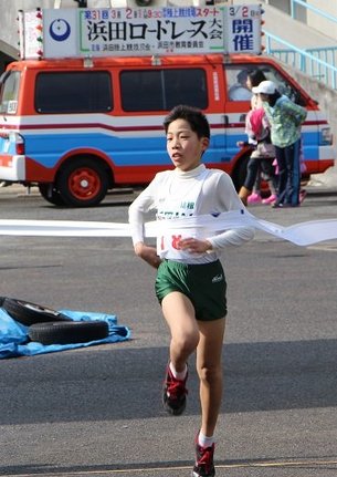 浜田ロードレース大会に出場した小学生の三浦龍司選手＝２０１４年、浜田市陸上競技協会提供