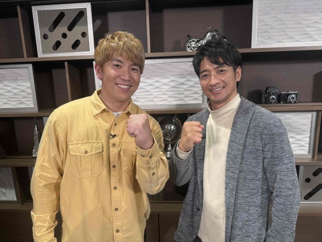 『第80回 甲子園ボウル』中継に出演する(左から)コージ、有馬隼人(C)ytv