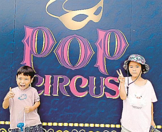 信崎花奈さん（右）