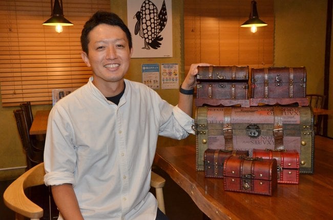 「謎解きゲーム作家」として県内で活動する奈良井健悟さん