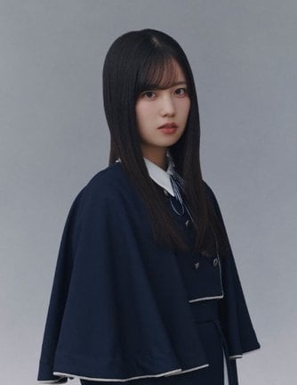 京都大学卒業を報告した櫻坂46・勝又春 (ホームページより)