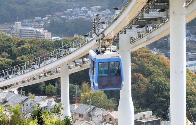 今年４月末で運行を終了した「スカイレール」＝広島市安芸区