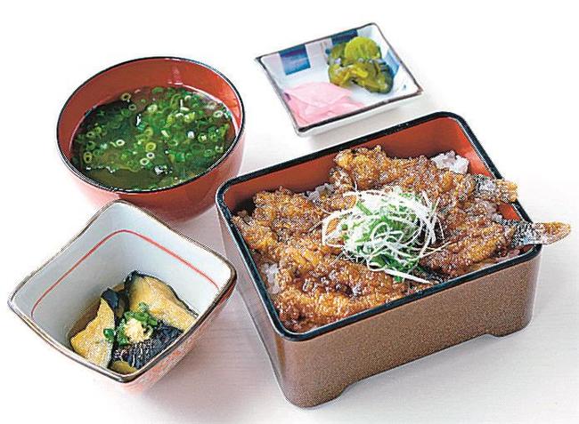 ドジョウのくわ焼き重