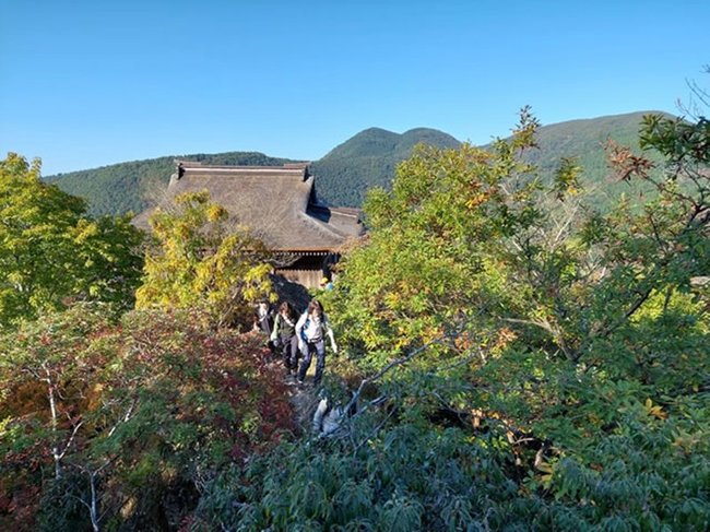 三徳山文殊堂