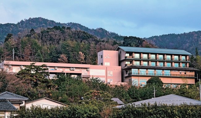 ＨＯＴＥＬ星取テラスせきがねの外観＝倉吉市関金町関金宿