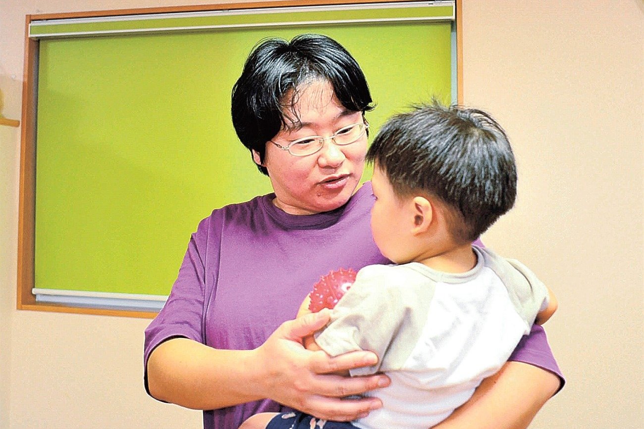 夜間の託児、受け皿不安 松江の認可外保育施設「バンボハウス」閉園へ